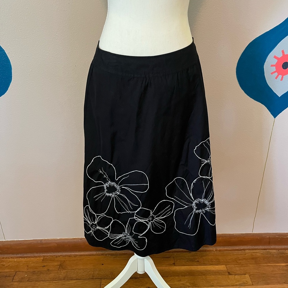 Liz Claiborne Black Midi Skirt with White Floral Embroidery